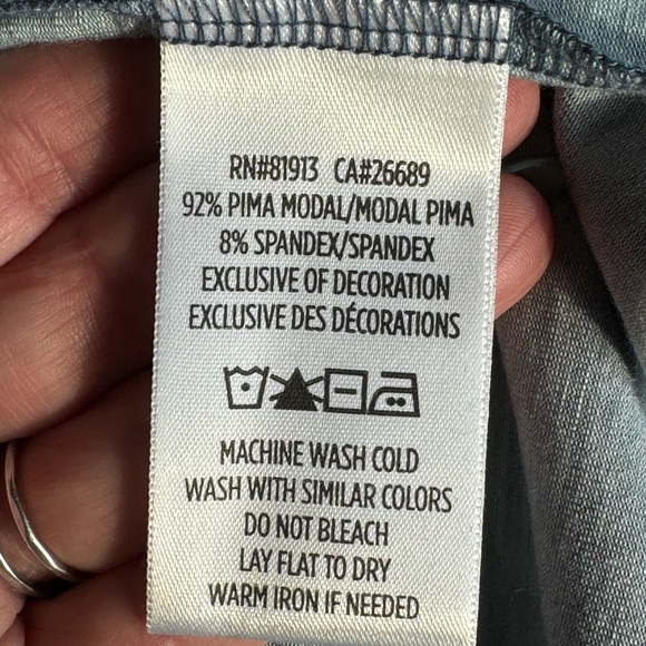 NWT Robert Graham long sleeve modal blend - Picture 6 of 7